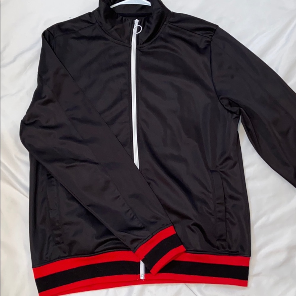 - NEVER WORN - GUESS - mens zip up jacket
